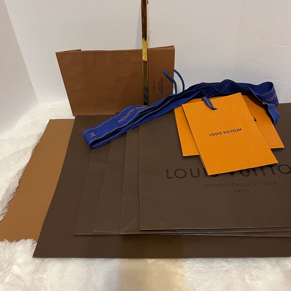 Paper Bag LV - Picture 3 of 3